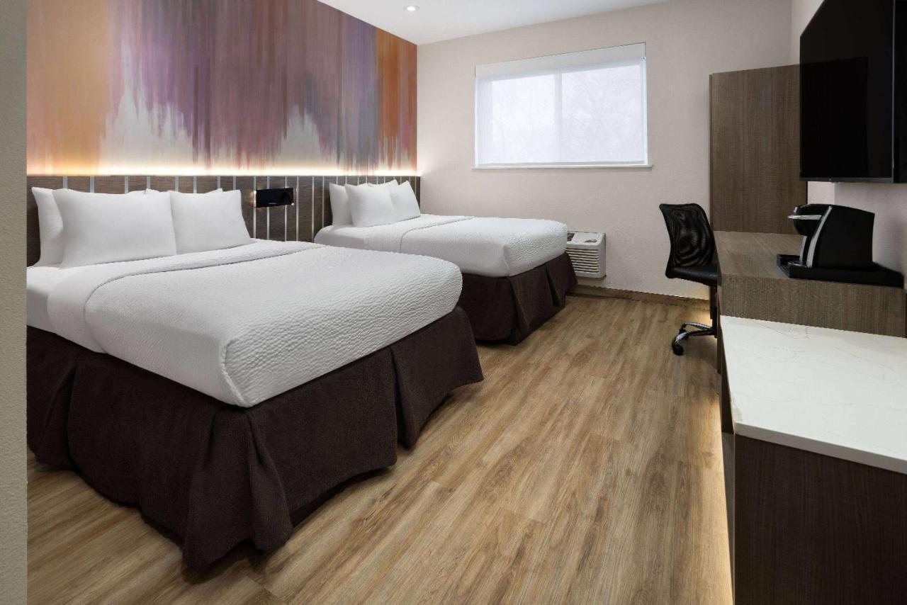 Ramada By Wyndham Bronx Hotell New York Eksteriør bilde