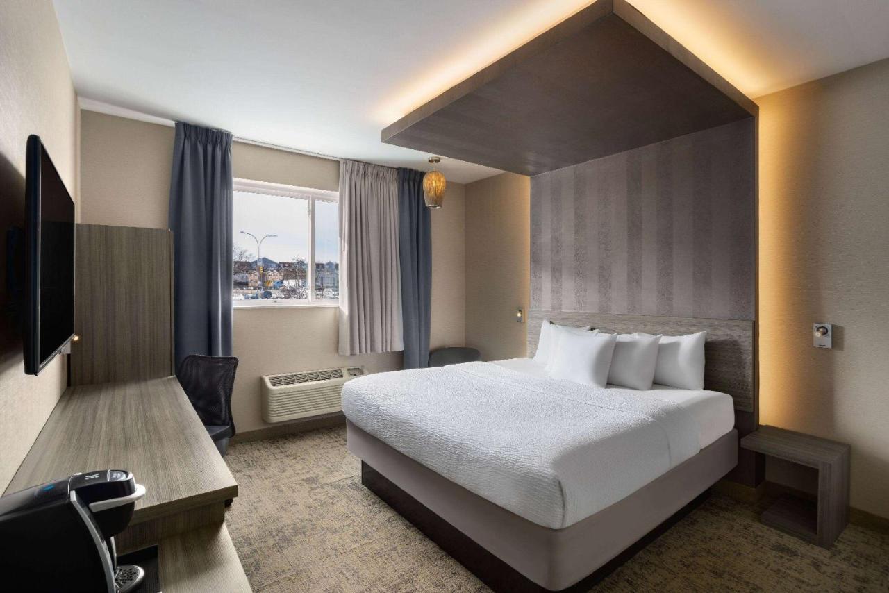 Ramada By Wyndham Bronx Hotell New York Eksteriør bilde