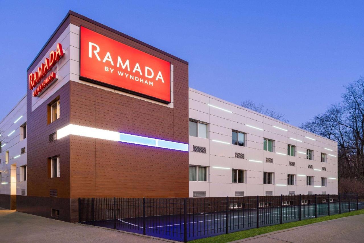 Ramada By Wyndham Bronx Hotell New York Eksteriør bilde