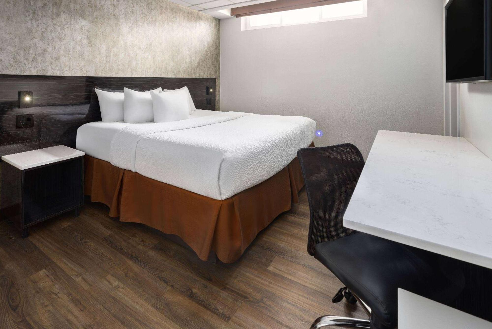 Ramada By Wyndham Bronx Hotell New York Eksteriør bilde