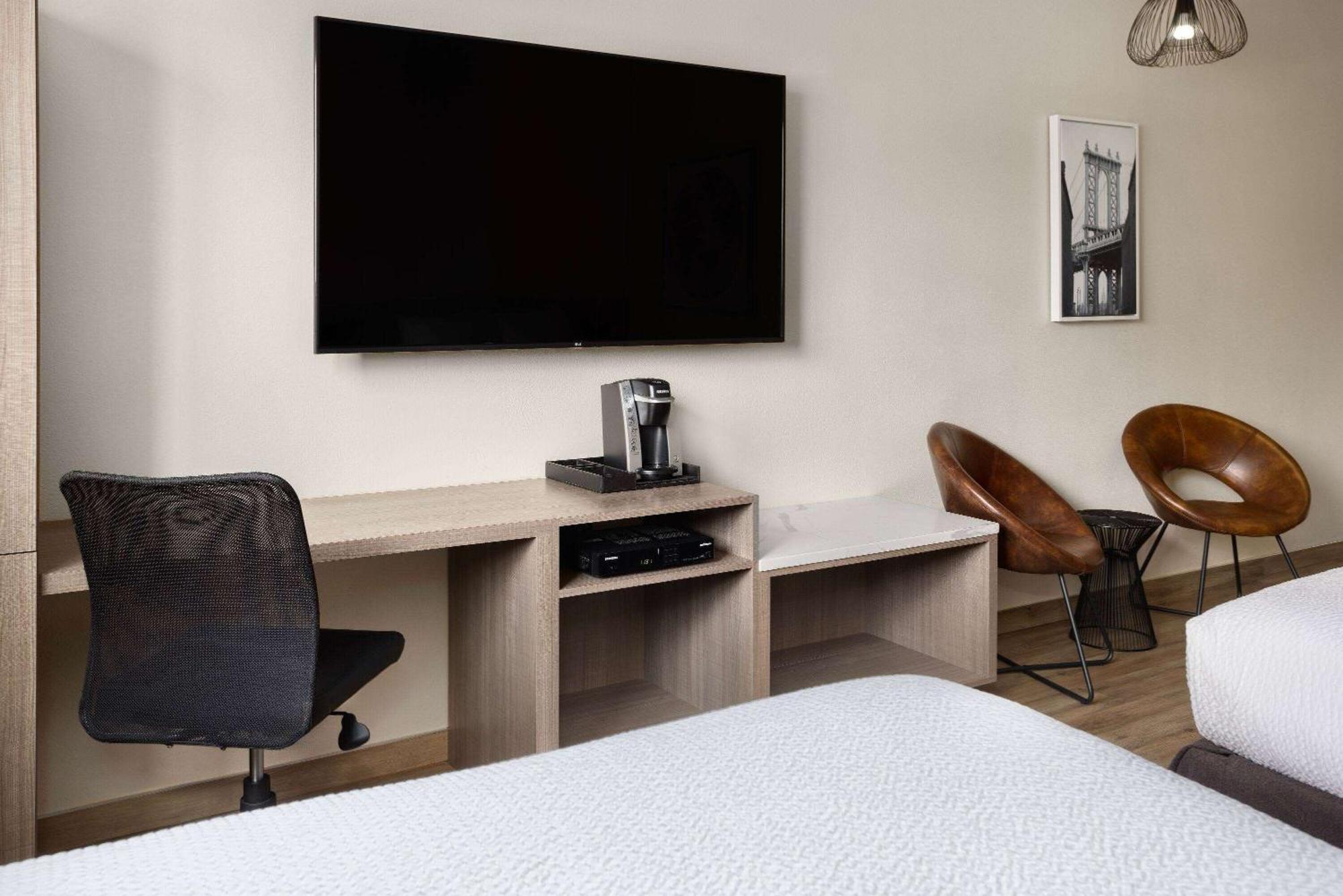 Ramada By Wyndham Bronx Hotell New York Eksteriør bilde