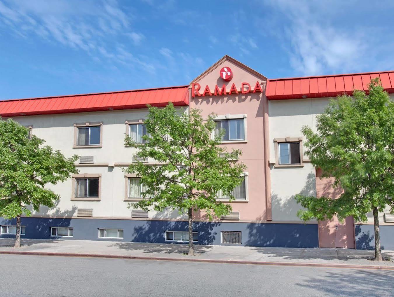 Ramada By Wyndham Bronx Hotell New York Eksteriør bilde